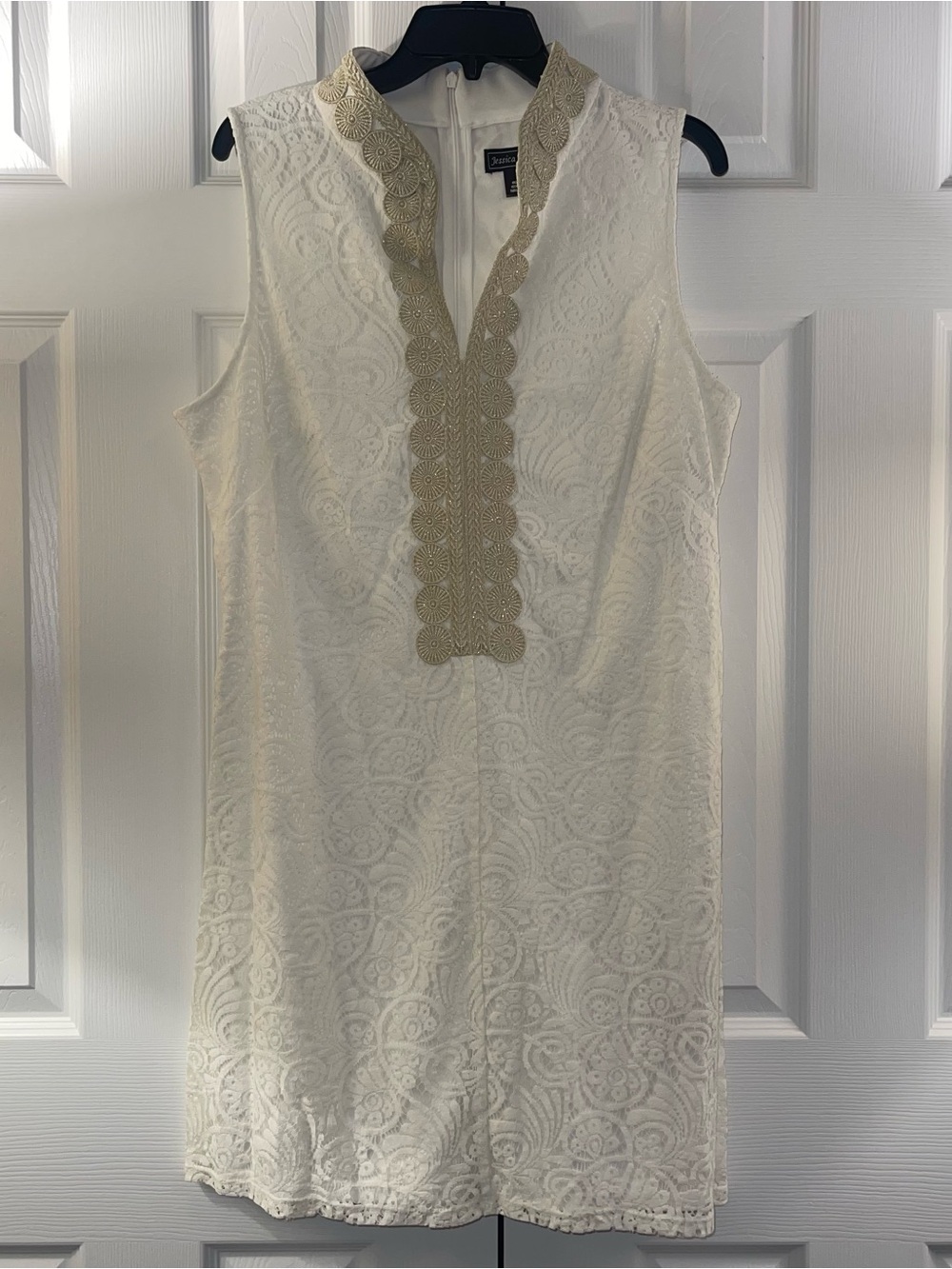 Jessica Howard Sleeveless White Lace Shift Dress with Gold Trim